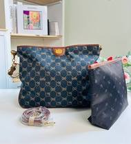 กระเป๋าสะพายถือ กระเป๋าสะพายข้าง Kitty Series - Arnold Palmer - พร้อมสายคาดยาว Follow Series - สีน้ำ