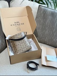 💜COACH 蔻馳 Mollie 小號奶茶色水桶包｜斜挎/單肩/手提｜順豐包郵｜原裝盒袋｜通勤生日禮物