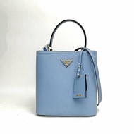 PRADA Panier水桶購物袋中號藍色牛皮肩背包
