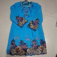Children's baju kurung worn size s skirt length 29 inches shirt length 26 inches shoulder 10 inches