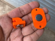 ยึดไมค์ ที่แขวนไมค์ ห้อยไมค์ วิทยุสื่อสาร icom 2200 2300 3500 แบบแม่เหล็ก