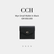 Wyn Small Wallet In Black