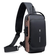 防盜斜背包 - 男士多功能斜背包，防水男女通用防盜背包，附 USB 連接埠和密碼鎖，適合健行、旅行、約會、運動