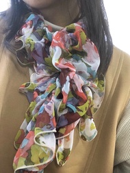 Ballett 蓬鬆玫瑰印花褶皺絲巾 紅色 輕柔飄逸 一鍵輕鬆戴 Ballett 褶皺絲巾 日本製 可居家水洗