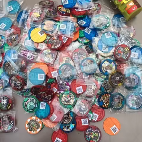 Japanese Edition Bandai Original Yo-kai Watch Badges DX Peripheral Yo-Kai Wrist Medals Collection Mo