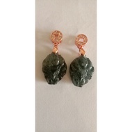 black super 7 9 tail fox pendant