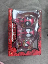 Hot Toys COSB486 女版死侍、小死侍和狗死侍 Cosbaby 套装