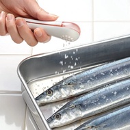 Pure Nordic | Leye Made in Japan Non-Stick Cooking Salt Sprinkler/Sprinkler