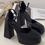 PASS Black high heels (7cm sole)