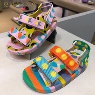 ﹊☫ Mini Melissa 2022 ฤดูร้อนใหม่รองเท้าเยลลี่พิมพ์ลายผ้าพันแผลแบนรองเท้าแตะเด็กแฟชั่นเด็กชายหญิงรองเท้าชายหาด