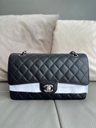 Chanel Classic Flap CF Medium 25cm Black Caviar 黑色荔枝皮銀扣