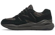 New Balance NB 5740 復古反毛皮減震防滑耐磨防水低幫跑步鞋（男女同款）黑色 35-46