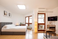 SILCORA Homes Seezeit | Design Studio | Lake Access | Parking | Near Airbus/ZF/MTU