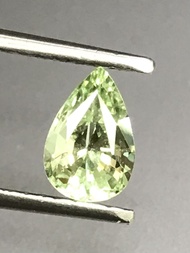 ซาโวไรท์ (โกเมนเขียว) 1.19cts 8.1x5.4x4.3mm pear shape 100% natural stone Tsavorite (green garnet) 1
