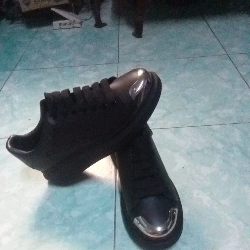 giày Alexander McQueen 700k