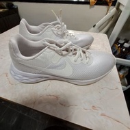 Nike Revolution 6 男裝跑步鞋 US 9