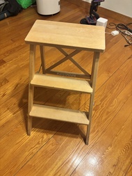 IKEA 實木三級梯凳 腳踏, 櫸木, 63 厘米  IKEA BEKVÄM step stool, beech, 63 cm 木製摺梯