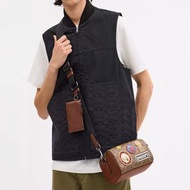 COACH x PEANUTS聯名款AXEL 21史努比卡通貼標徽章牛皮單肩包斜挎包