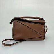 LOEWE 012008 焦糖色PUZZLE包 MINI