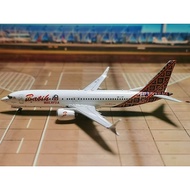 #1: 400 Model ##Auction #NG Malaysia Batik (Batik) Aviation B737-MAX8 9M-LRF Integral Card in Good C