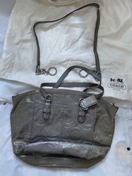 Coach Silver Grey Handbag / 手袋