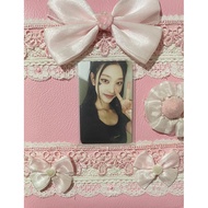New haerin nabi jeans butterfly photocard