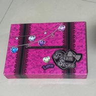 Prism Stone trunk Mia