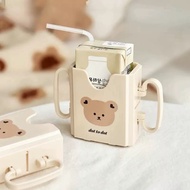 【🇸🇬 READY STOCK】 Foldable Beverage, Milk Pack Holder No-Spill Folding Drink Holder Kids Paper Pack C