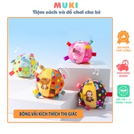 Visual stimulating fabric ball toy for children from 0 to 3 years old