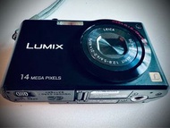 復古款 Panasonic Lumix DMC-FX180 / Vintage Panasonic Lumix DMC-FX180 14MP Digital Camera with Leica Len