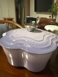 Le Creuset 花形鑄鐵鍋