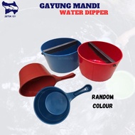 GAYUNG MANDI/GAYUNG AIR/BATHROOM WATER SCOOP/ROUND WATER LADLE/SIDE HANDLE WITH HOLE WATER DIPPER