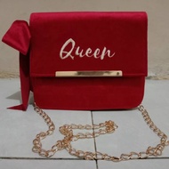 Velvet sling bag - queen