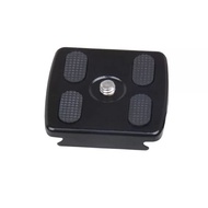 QUICK RELEASE BASE PLATE / TRIPOD MOUNT ZOMEI Q555 Q666 Z818 M5 Z669