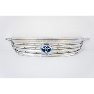 ADT.車燈.車材 TOYOTA ALTIS 01 02 03 美規版 全電鍍水箱護罩 油電標誌一組 1個