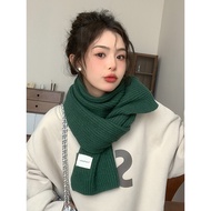 B. b.Best-Selling Green Scarf Women Winter 2025 Girls Korean Style Atmosphere Knitted Wool High-End 