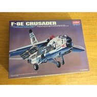 ACADEMY 1615 1/72 F-8E CRUSADER ''U.S.MARINES''