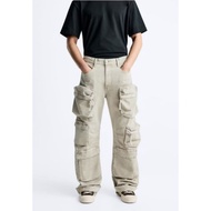 B&D_ Wrong cargo beigy loose.