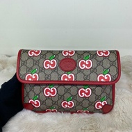 Gucci GG Supreme Apple限定款蘋果雙G印花胸腰包