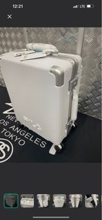 Fila 20 吋鋁合金框登機行李箱 53 x 23 x 38cm