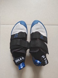 Five Ten US 3.0 climbing shoes for kid 小朋友攀石鞋
