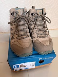 Columbia hiking boot 中筒防水行山鞋 US 8