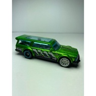 Hot wheels Volvo 240 Drift Wagon Super Treasure Hunt STH Loose mint