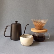 浮雲若夢 淡奶油色手作陶瓷奶勺 - 行雲流水系列