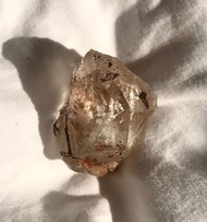 紅泥骨幹 紅泥水晶 粉紅白色幽靈共生 骸骨骨幹水晶 天然原石