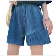 Hot Pants | Women's Casual Pants