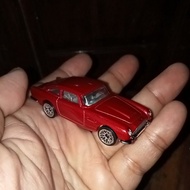 HW HOTWHEELS Aston Martin 1963 Db5 Red 63 James Bond 007 Classic Car Mattel Classic Car Hot Wheels H