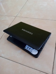 Laptop netbook toshiba second 10 inch murah mulus harddisk 500gb normal semua siap pakai &amp; zoom baterai awet garansi