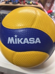 Mikasa V300W 排球