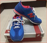 女鞋 NB New balance 天空藍綁帶造型慢跑鞋/休閒鞋~US : 6.5 / 23.5~原價2150~700元